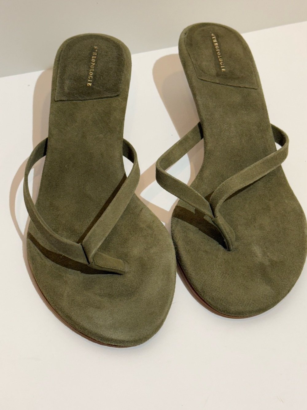 NWOB Anthropologie Olive Suede Slide Flip-Flop Kitten Heels - Picture 6 of 11